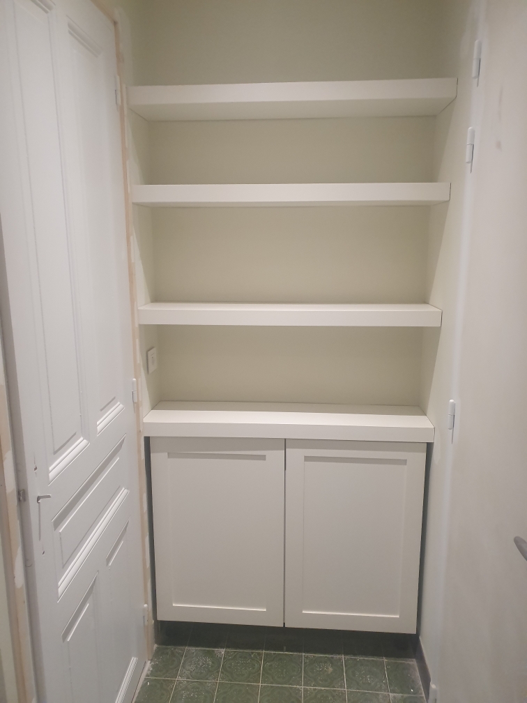 Etagère et placard – Blanc