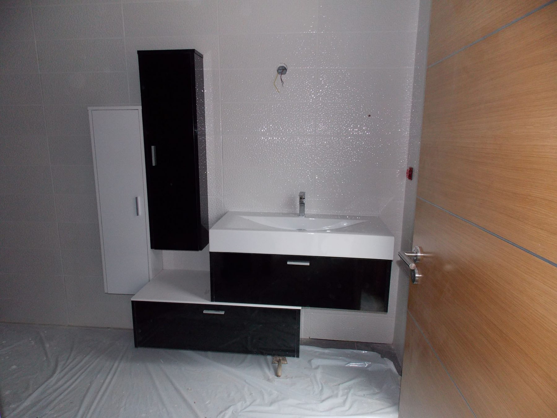 Meuble de salle de bains – Noir