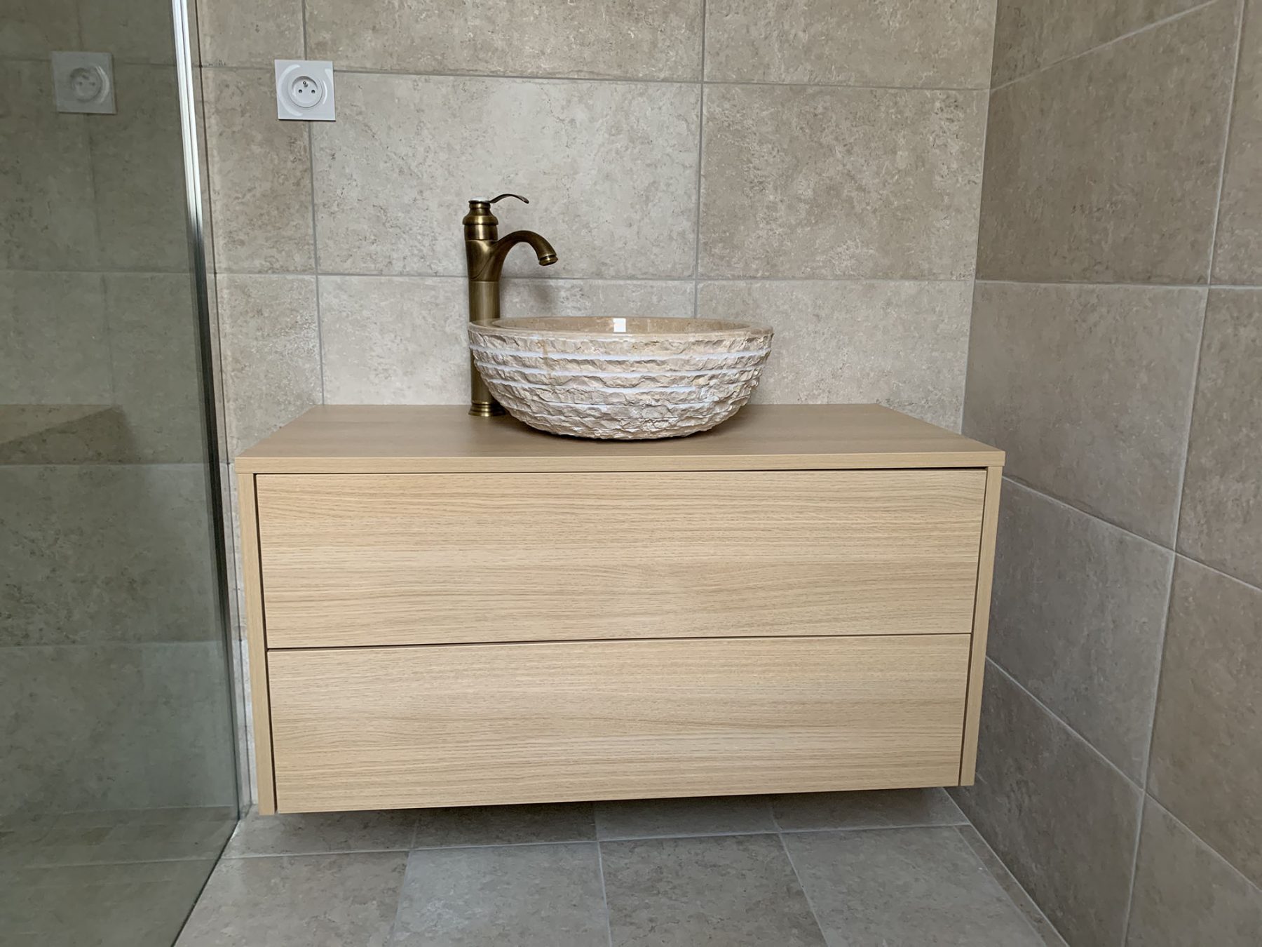 Meuble salle de bains – Bois