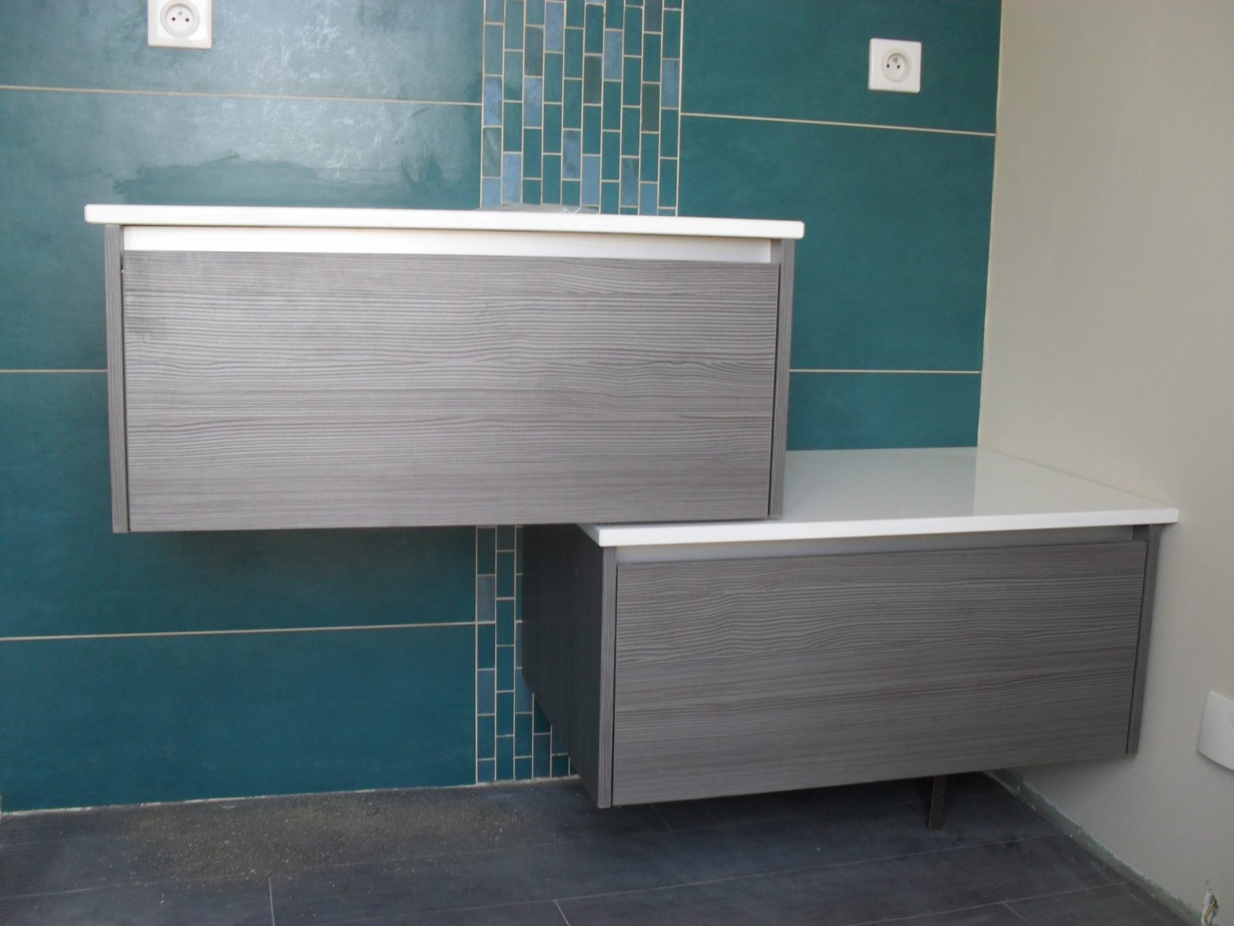 Meuble salle de bains – Gris