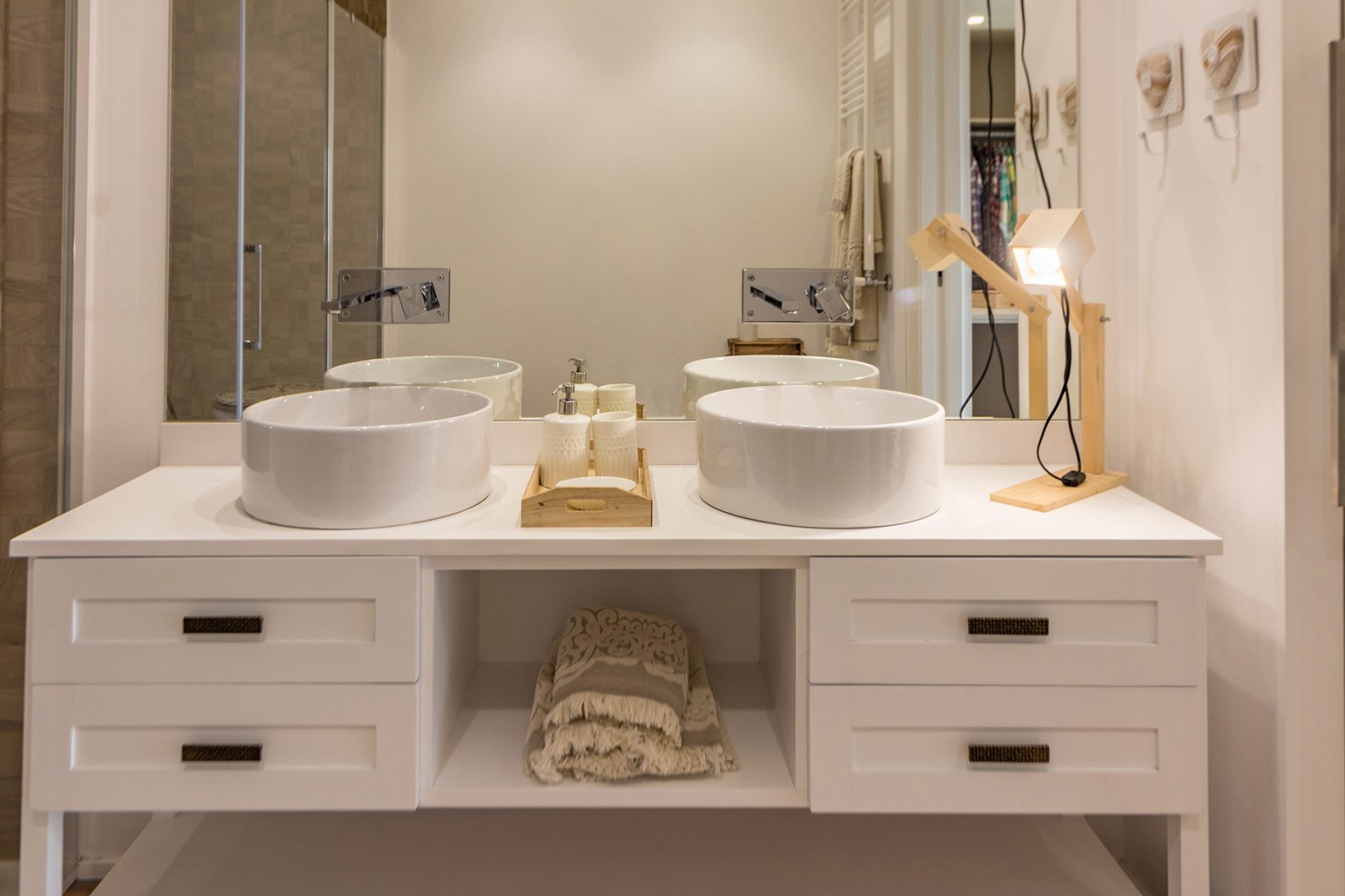 Salle de bains – Meuble blanc