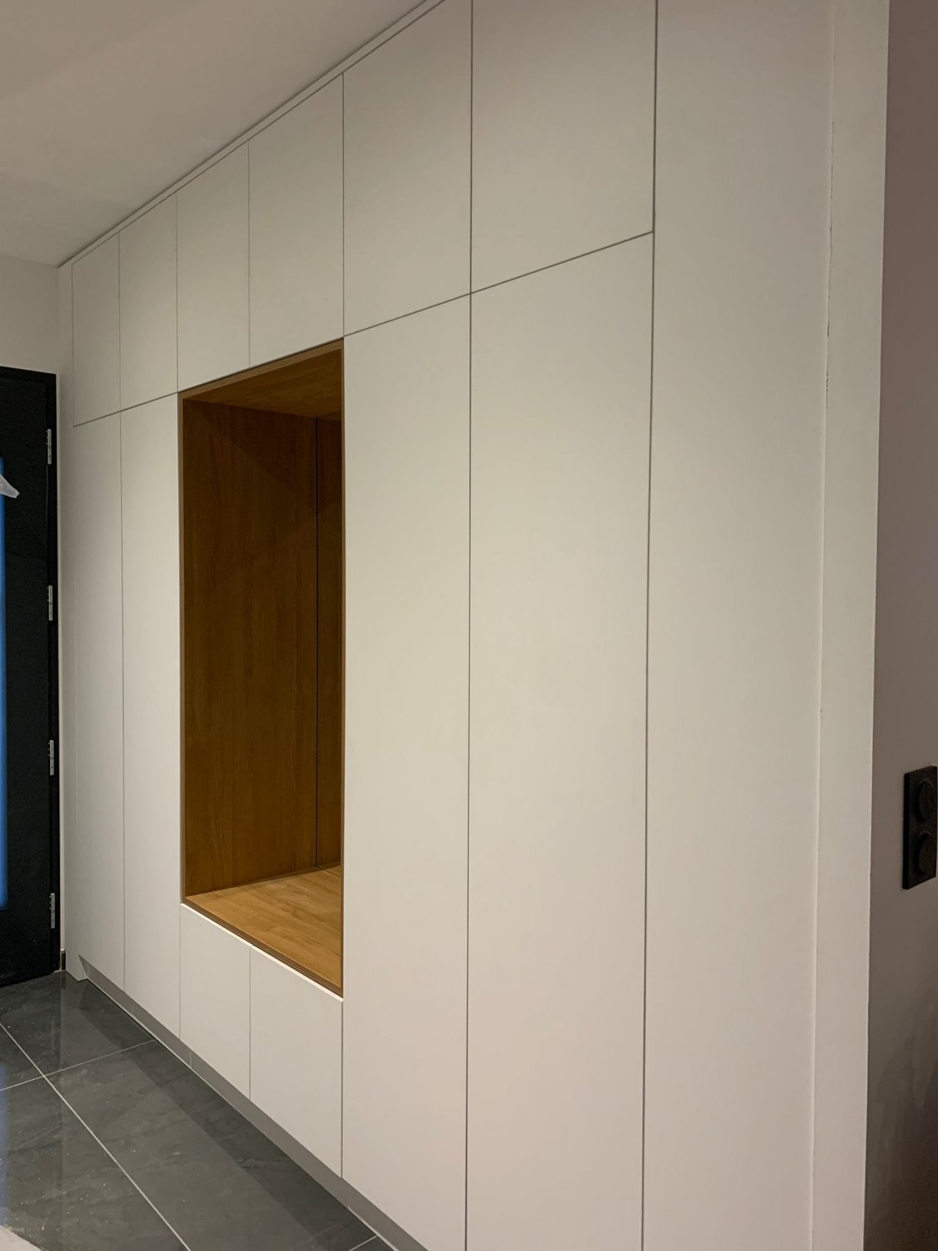 Placard – blanc et bois