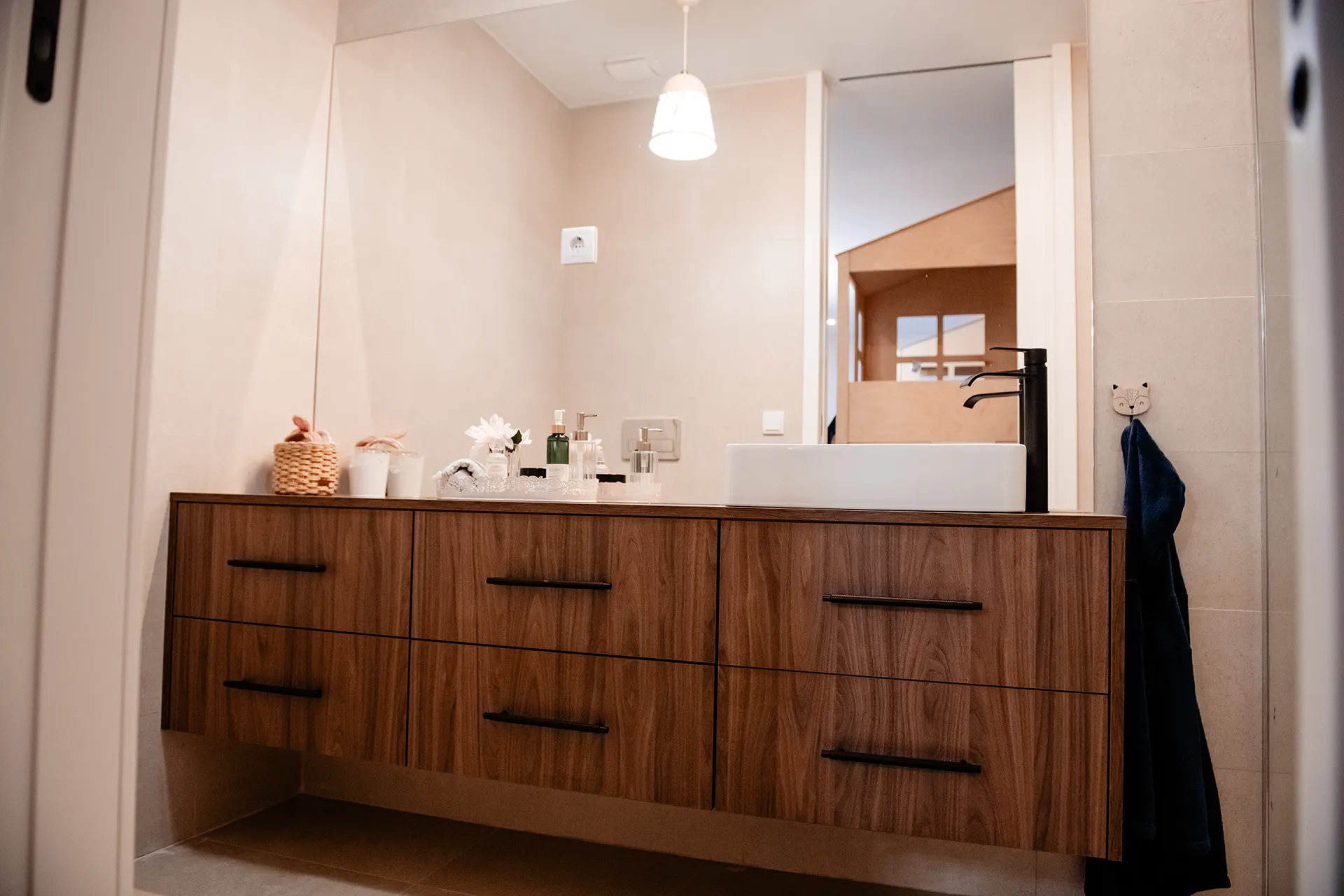 Meuble salle de bain suspendu